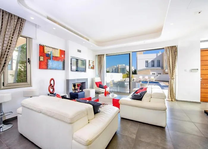 Vila Imperial Protaras